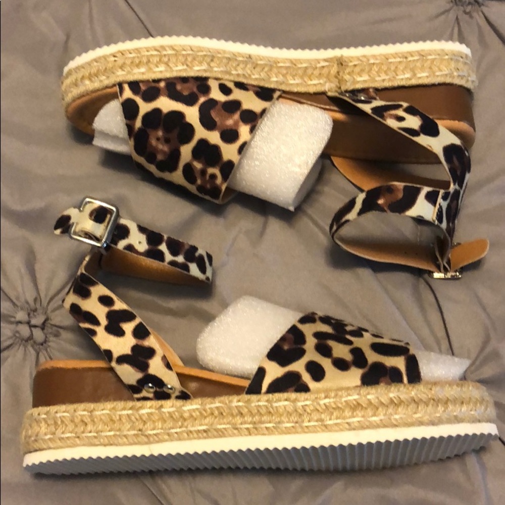 BRAND NEW Cheetah Sandals
